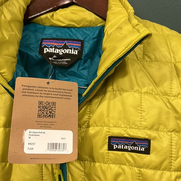 NEW (tags on) Patagonia Nano Puff Jacket - Picture 2 of 6